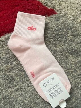 ALO Yoga Pink Crew Socks with Branded Logo